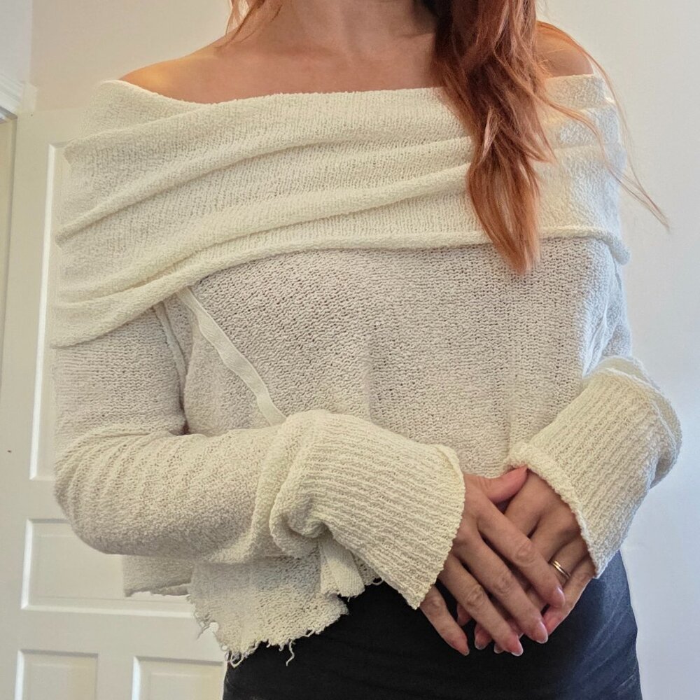 Free People cropped off shoulder long sleeve top size Small